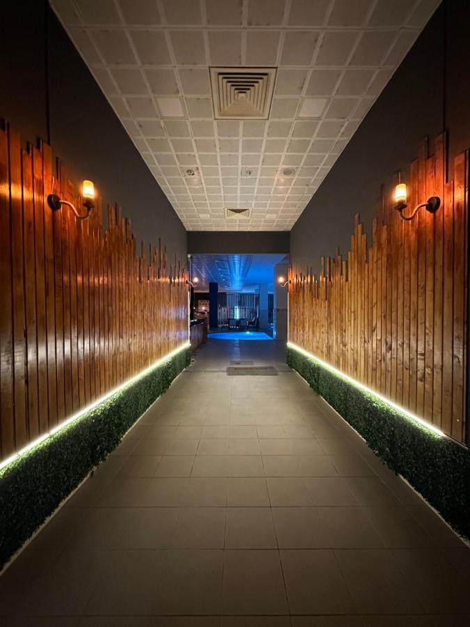 Royal Kate Spa Included, 32Nd Floor Skopje Esterno foto