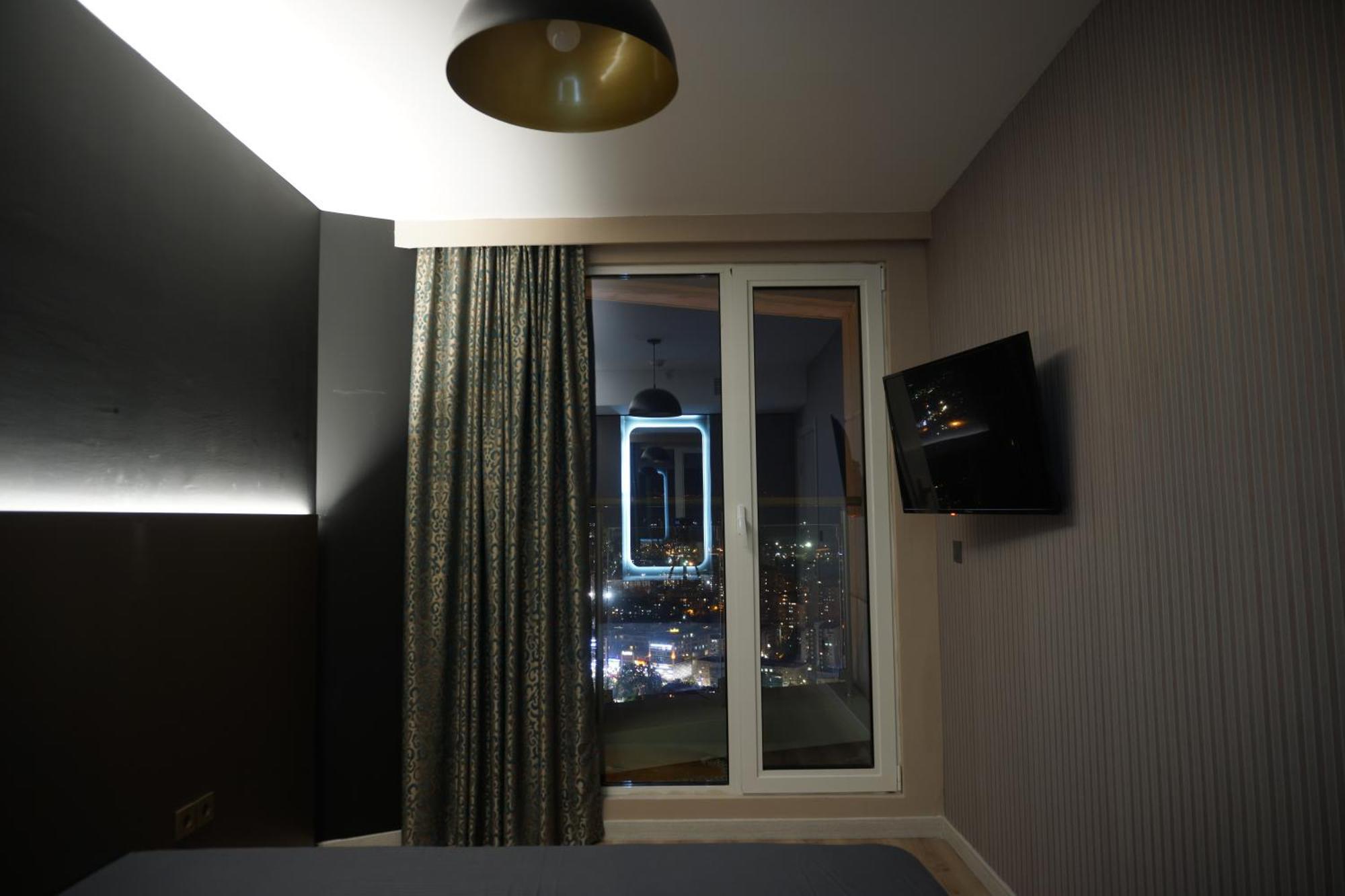 Royal Kate Spa Included, 32Nd Floor Skopje Esterno foto